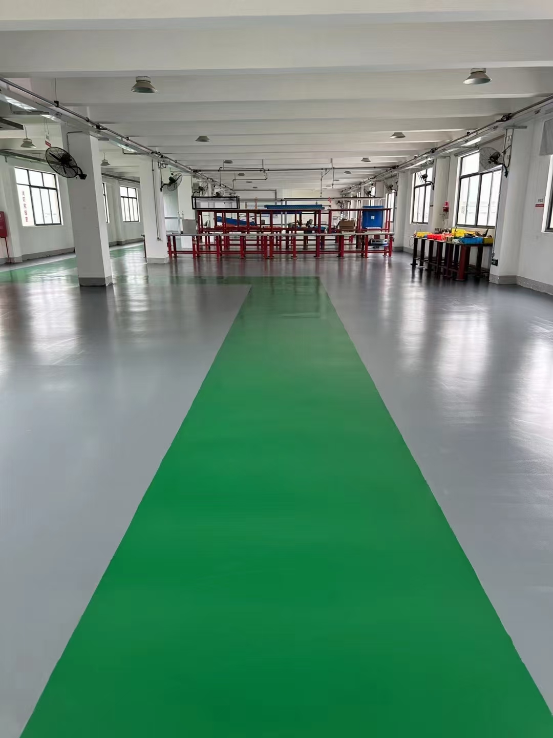 如何选择靠谱的环氧地坪施工队？